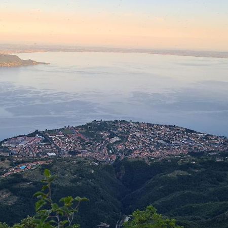 Al Mulino - Lago Di Garda トスコラーノ・マデルノ エクステリア 写真
